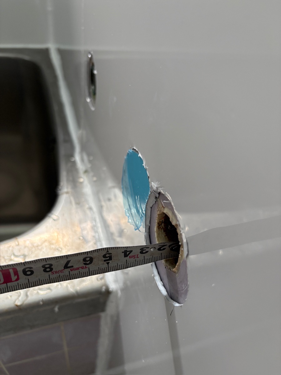 失敗: 水栓穴のズレ